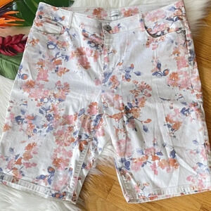 J. Jill Shorts Womens White Pink Floral Denim Jean Bermuda Jorts Casual Sz 10